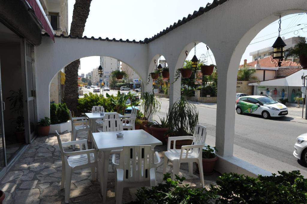 Le Village Hotel Limassol Exterior photo